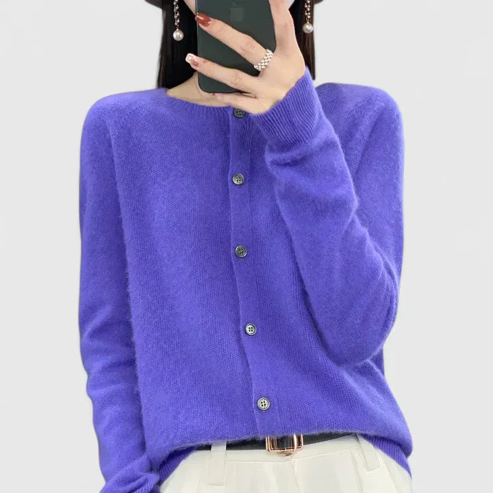 Lyxandria | Comfortable Cardigan