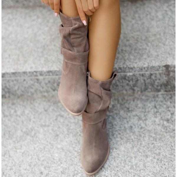 Elegant Ankle Boots with Zipper Closure